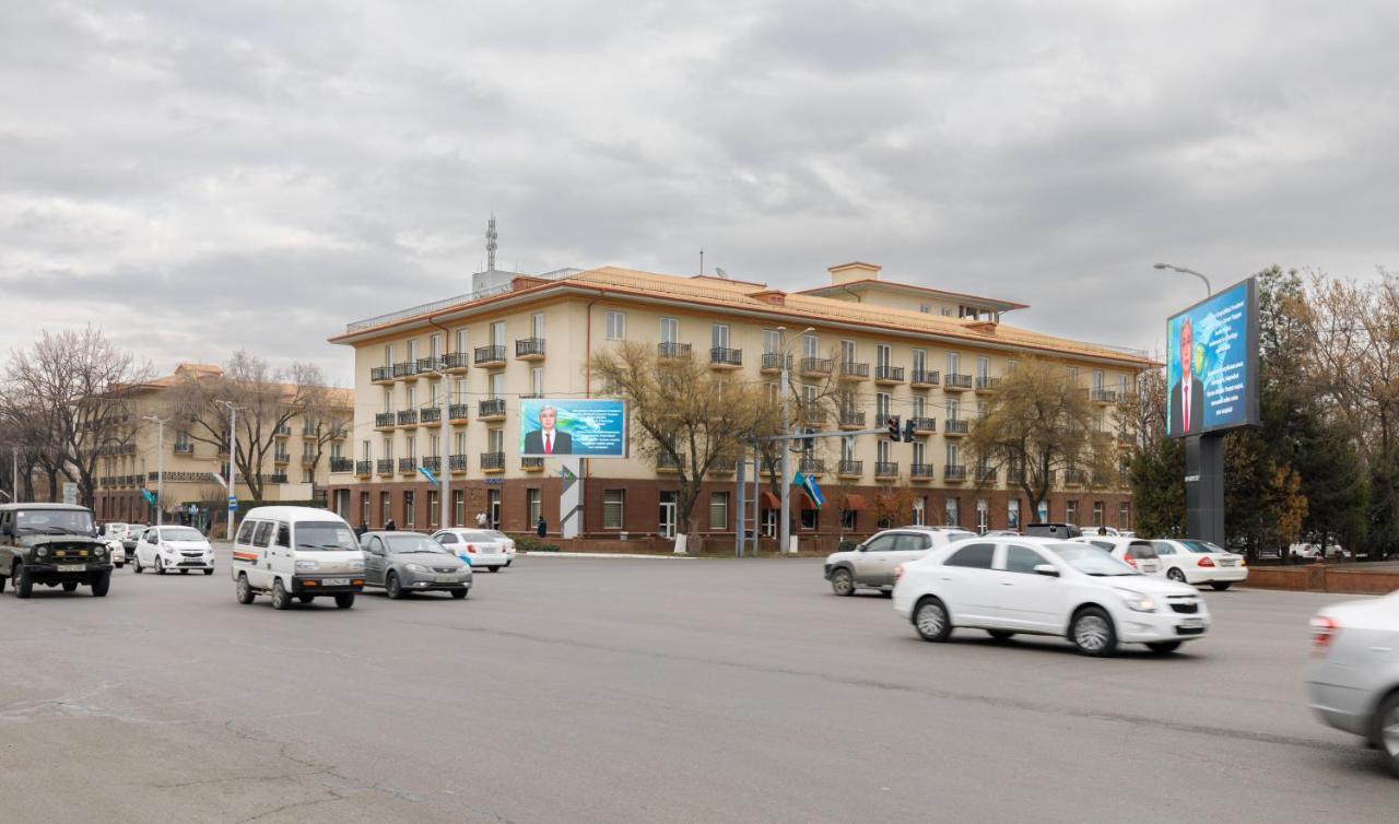 Апартаменты На Голубых Куполах ทาชเคนต์ ภายนอก รูปภาพ