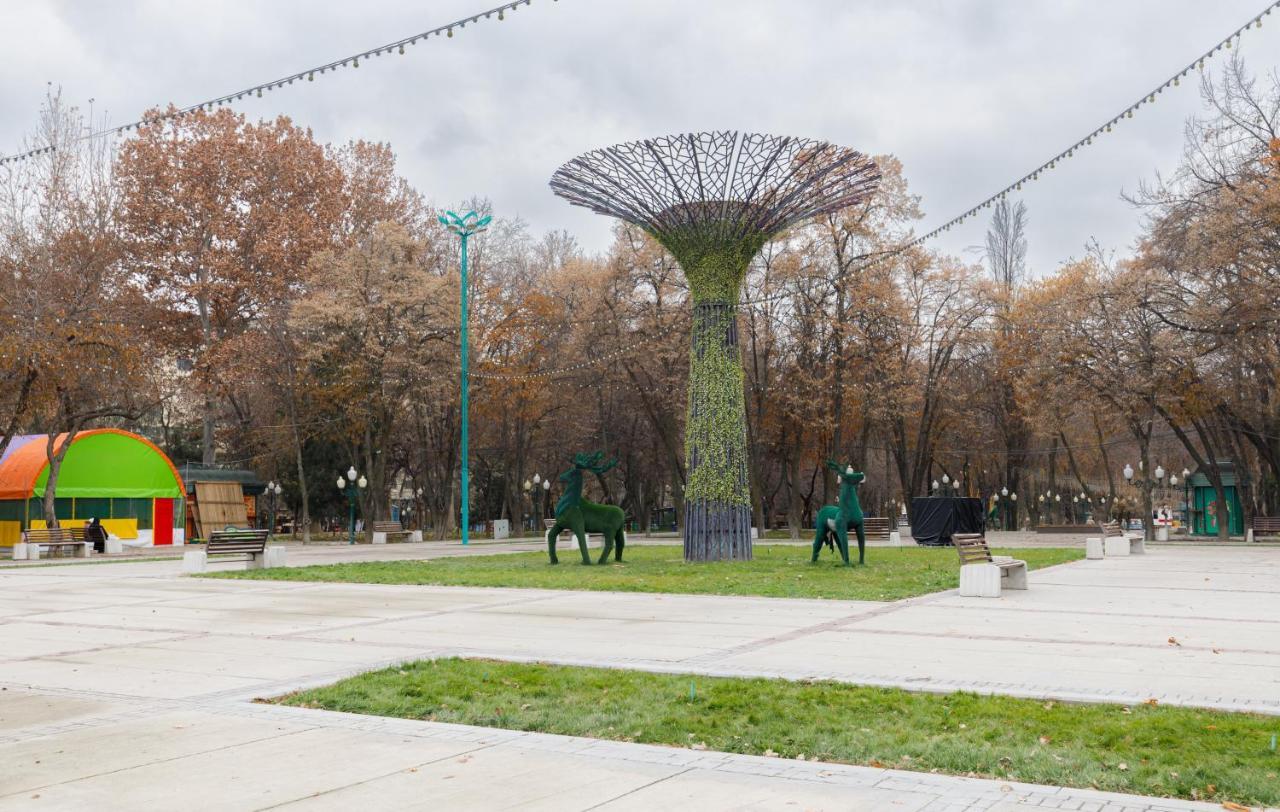 Апартаменты На Голубых Куполах ทาชเคนต์ ภายนอก รูปภาพ